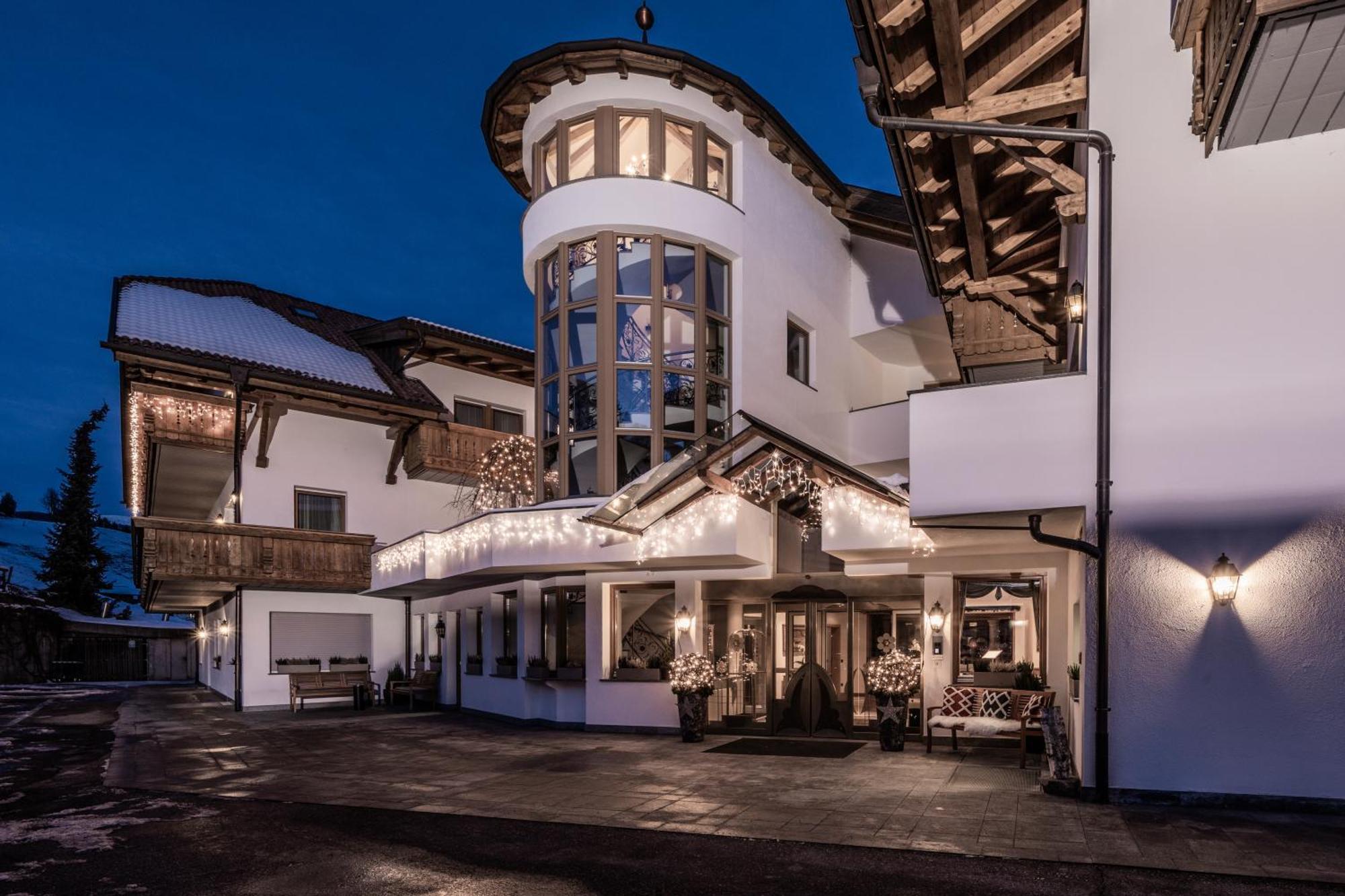 Hotel Christoph Olang Экстерьер фото