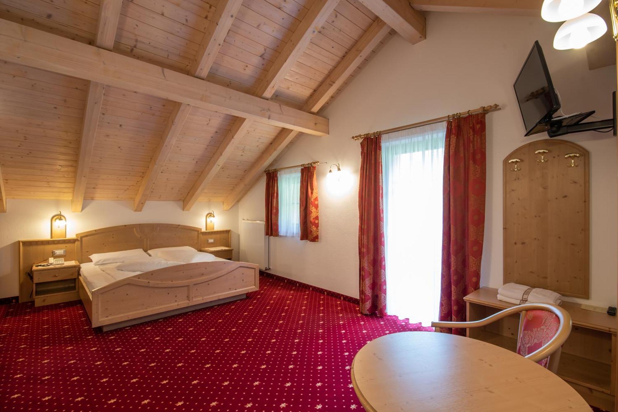 Hotel Christoph Olang Экстерьер фото
